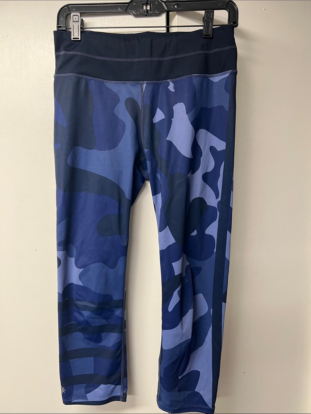 Athleta Navy and Blue Camo Leggings